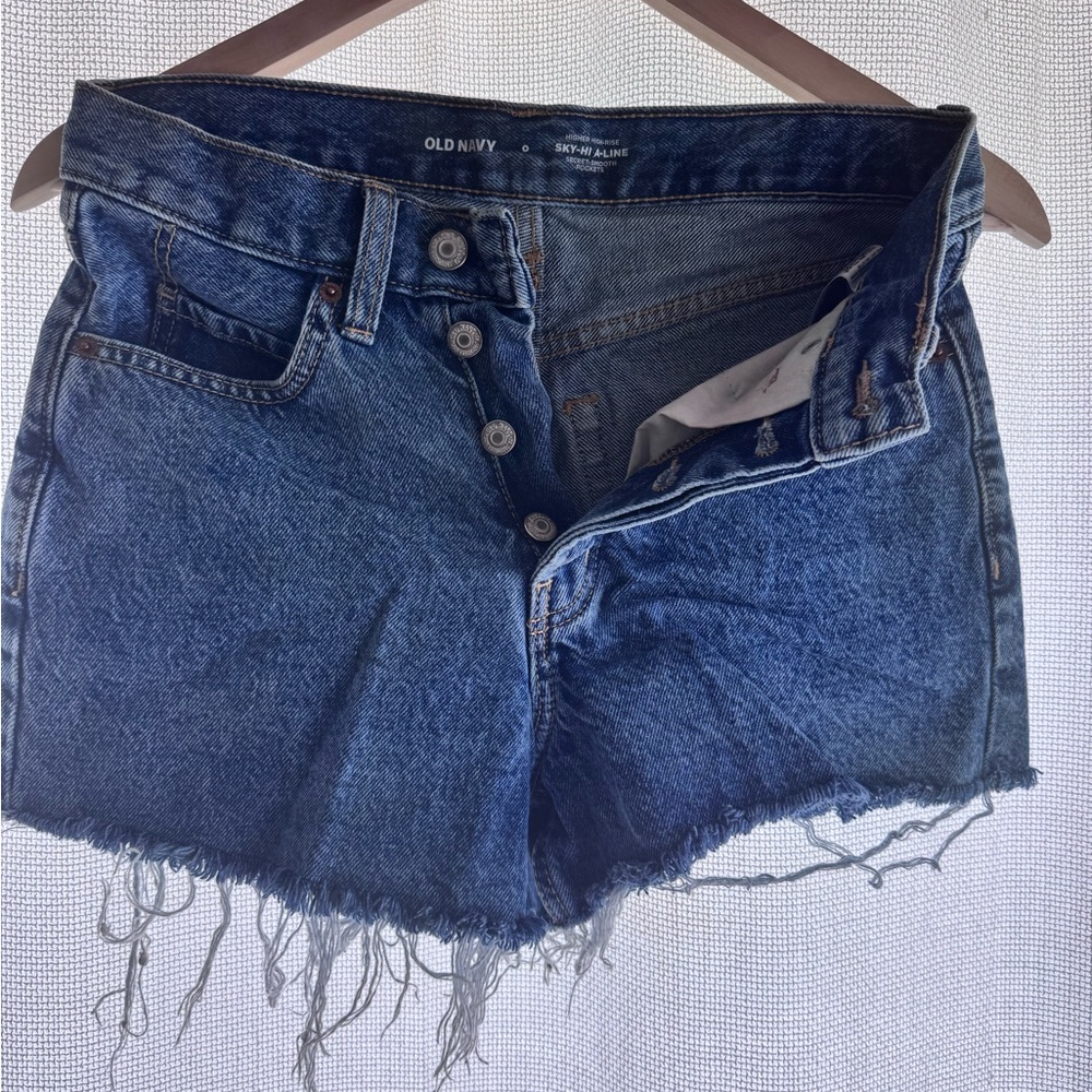 Old Navy Women's Frayed Hem Jean Shorts
